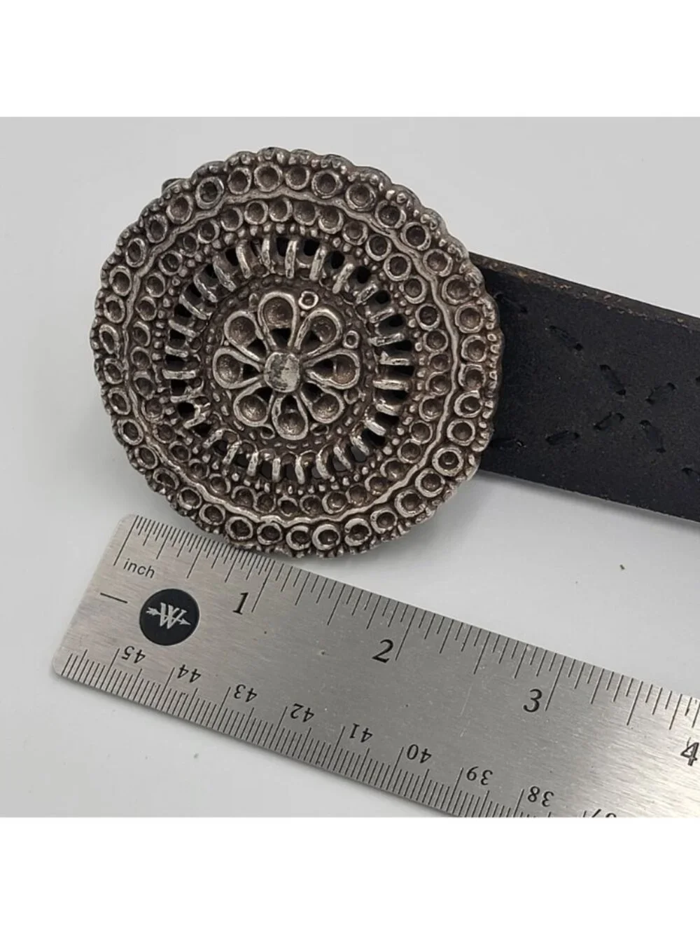 Vtg Y2K Western/Boho Brown Leather Belt With Decorative Silver Buckle & Embroide